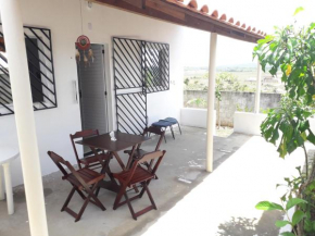 Casa inteira em Canto dos Pássaros próximo de Arembepe e da lagoa Azul